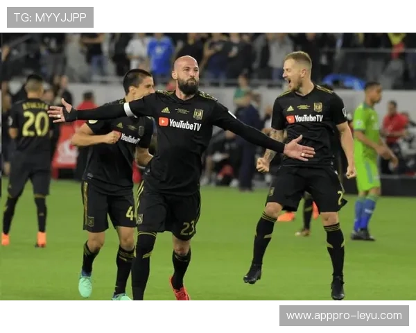 洛杉矶德比前瞻：银河VS FC，谁将登顶西部？主场优势与交锋纪录全解析