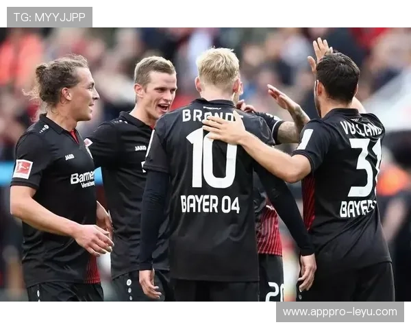 莱比锡红牛2-1力克莱沃库森：德甲关键战告捷，团队配合制胜