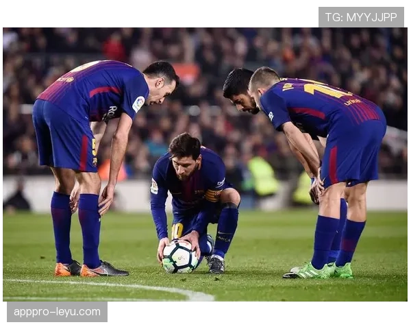 阿尔巴与梅西默契再现,携手助球队斩获关键胜利 阿尔巴与梅西默契再现,携手助球队斩获关键胜利