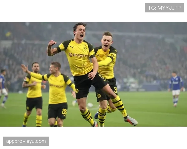 德甲新赛季前瞻：拜仁慕尼黑与多特蒙德阵容强势，争冠格局引关注