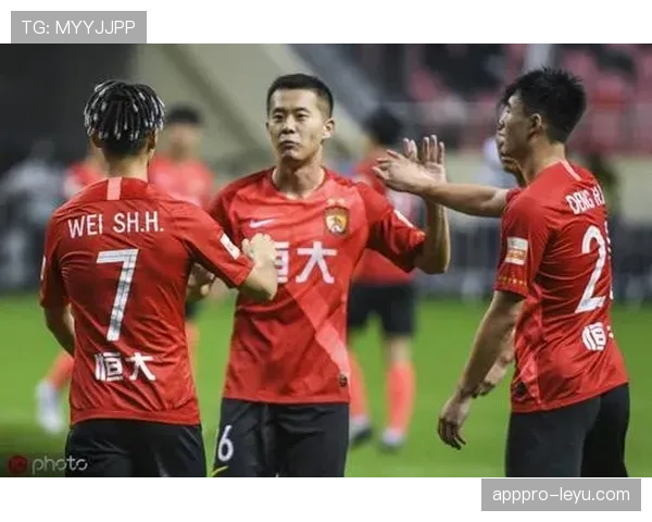 黄博文表现稳健，助广州队剑指新赛季佳绩