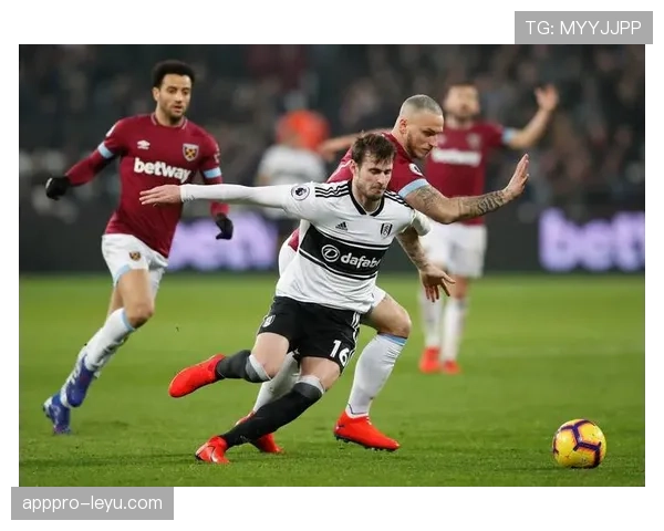 富勒姆在英超联赛中的状态回暖,战略调整助力球队提升竞技表现 富勒姆在英超联赛中的状态回暖,战略调整助力球队提升竞技表现